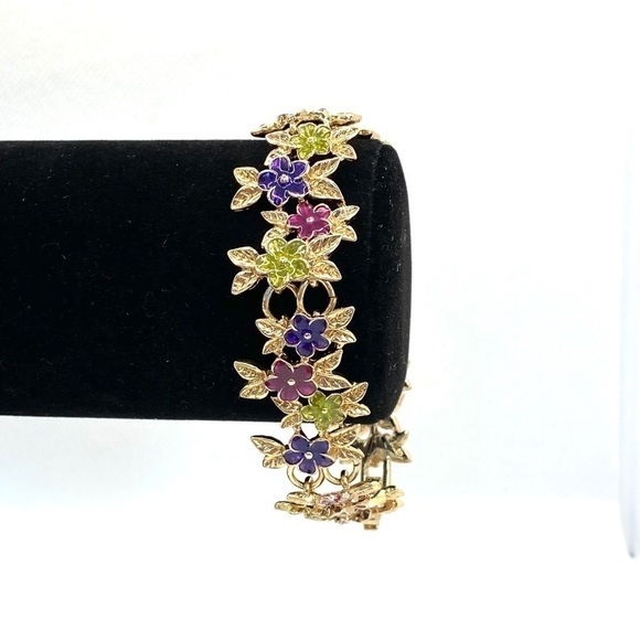 Bracelet Gold Tone With Flowers 8” - Picture 2 of 13